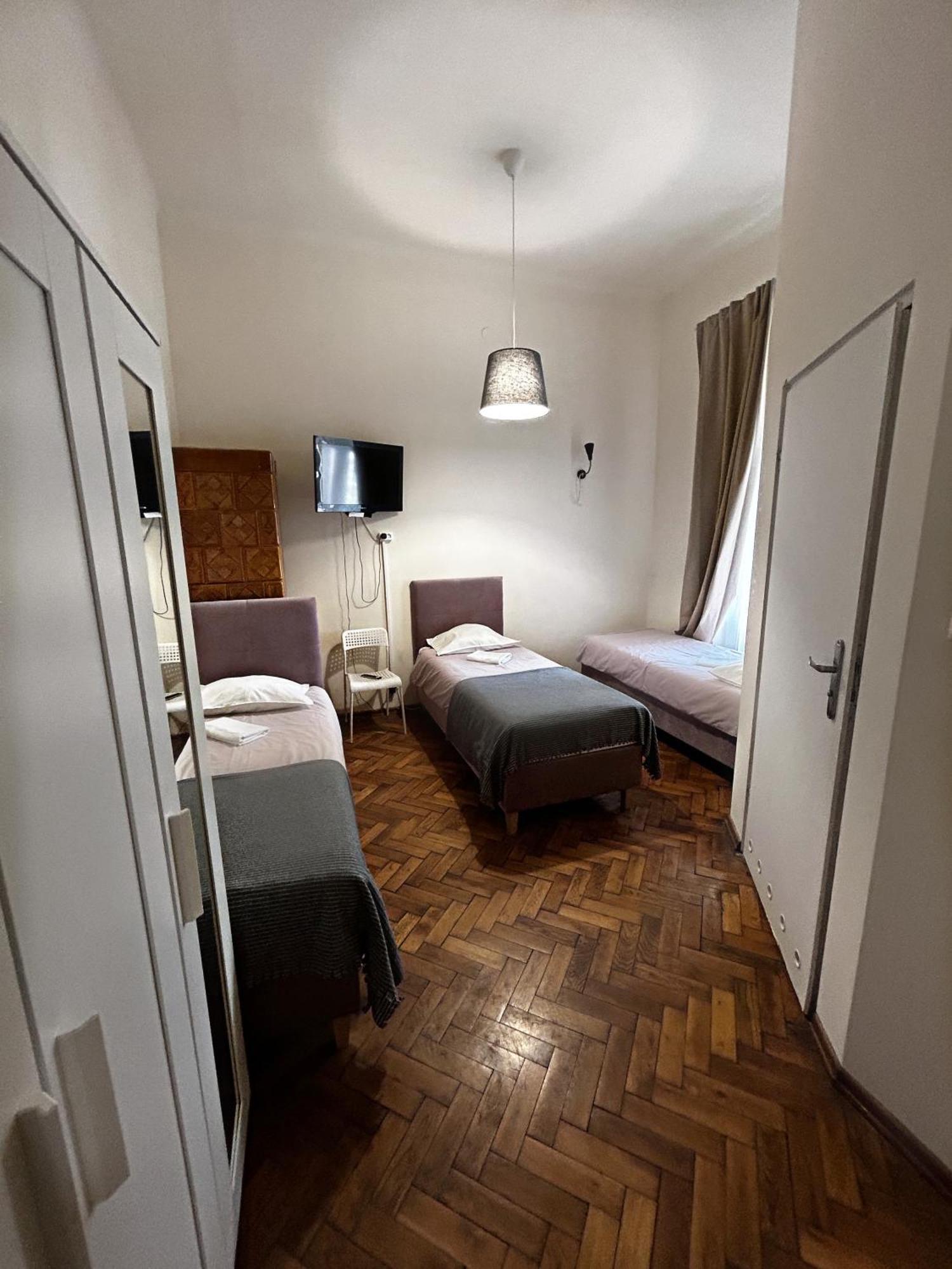 Harmony Aparthotel Krakow Exterior photo