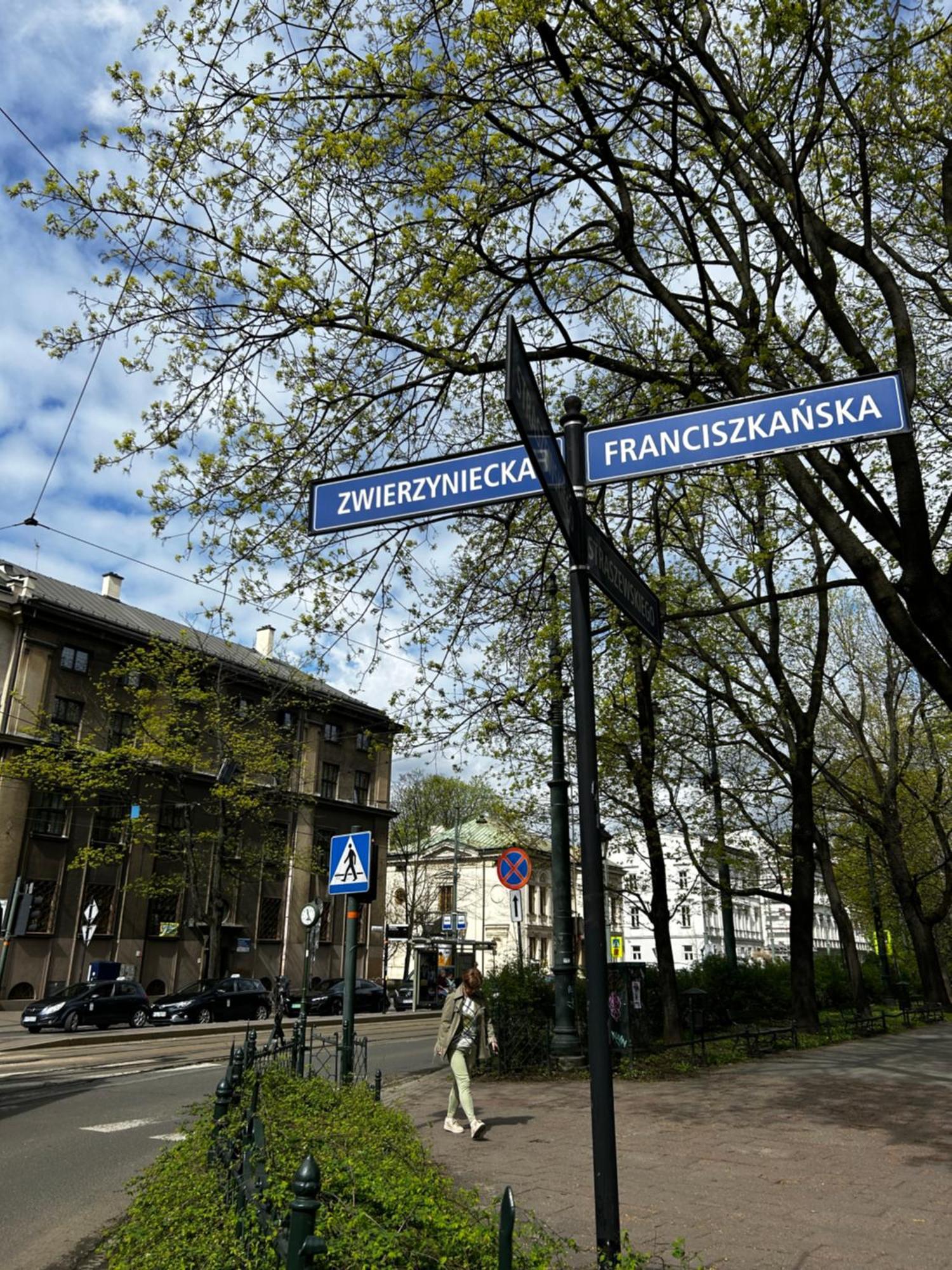 Harmony Aparthotel Krakow Exterior photo